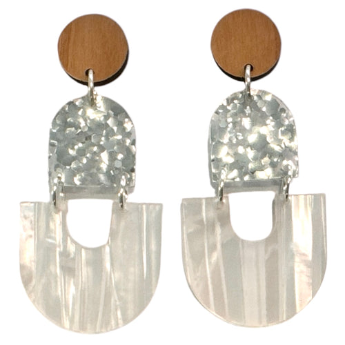 Princess Pearl - Dangle Earrings